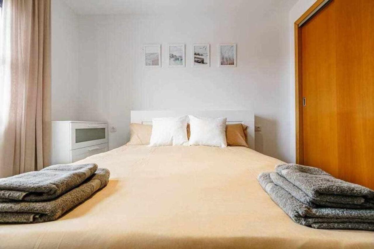 Apartamento junto a la playa 4p con piscina y parking Punta Umbria Bagian luar foto